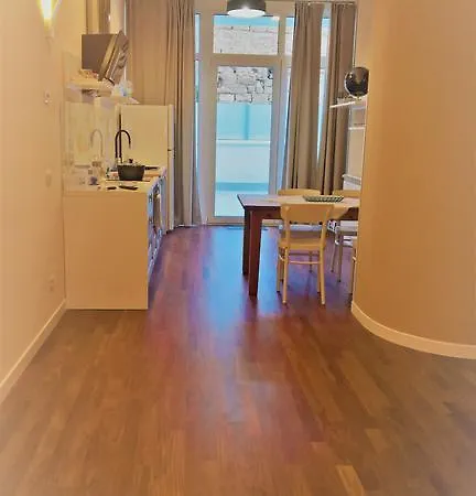 Sacra Famiglia Ausonia Apartment *