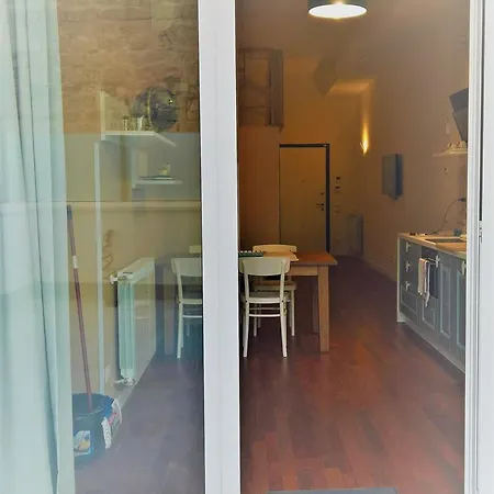 Sacra Famiglia Ausonia Apartman Palermo