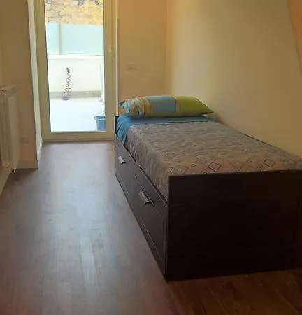 Sacra Famiglia Ausonia Apartment