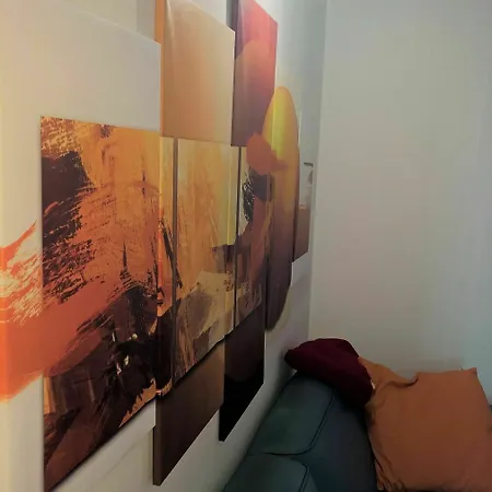 Sacra Famiglia Ausonia Apartment *